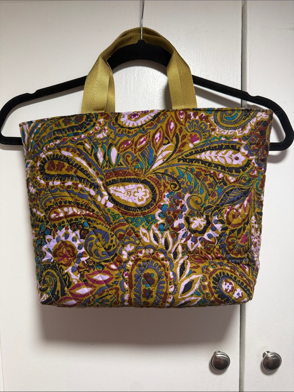 NWT Vera Bradley Olive Paisley Quilted Lunch Tote